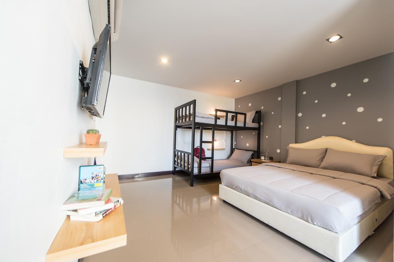 Full Stop. Hostel Chiang Mai Exterior photo