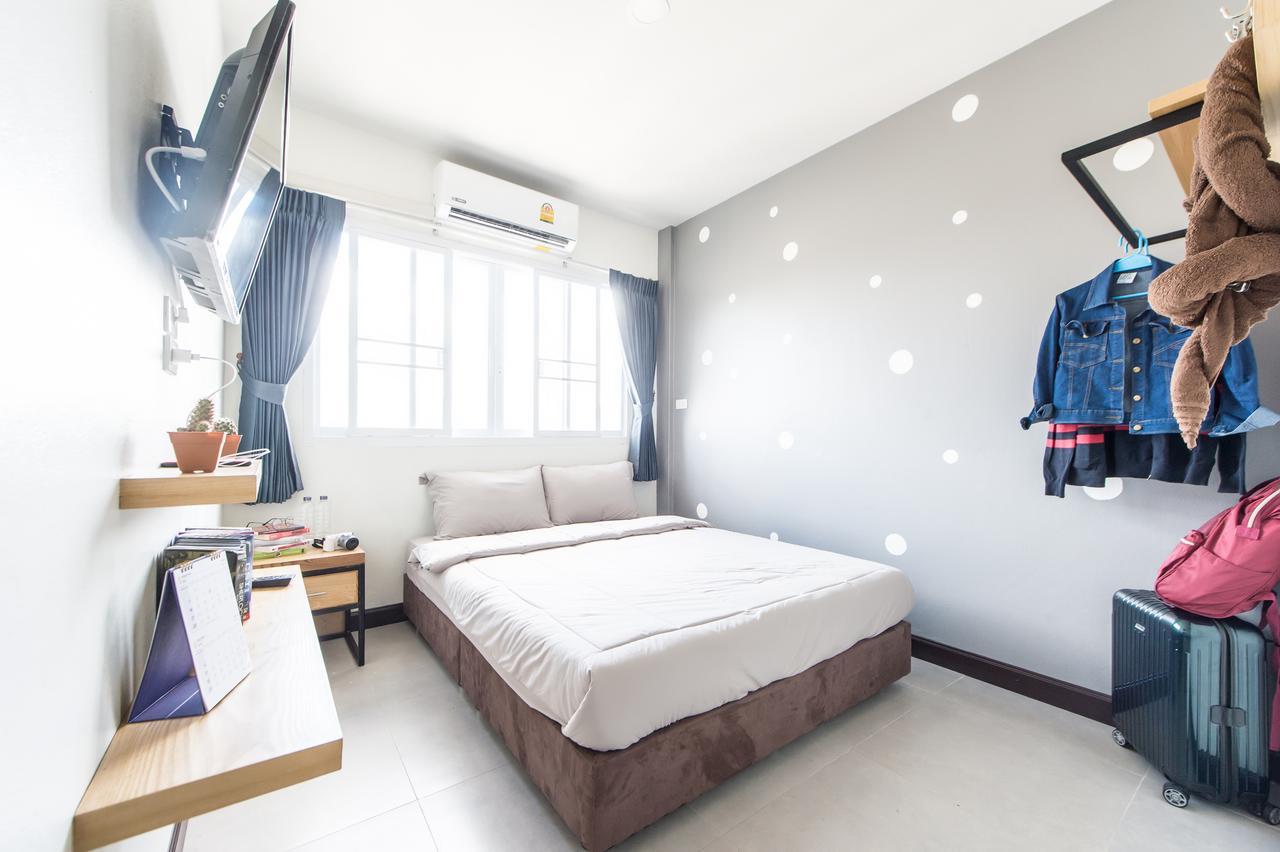 Full Stop. Hostel Chiang Mai Exterior photo